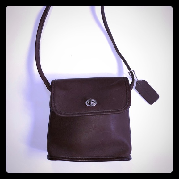 Coach Handbags - Authentic Vtg leather coach bag